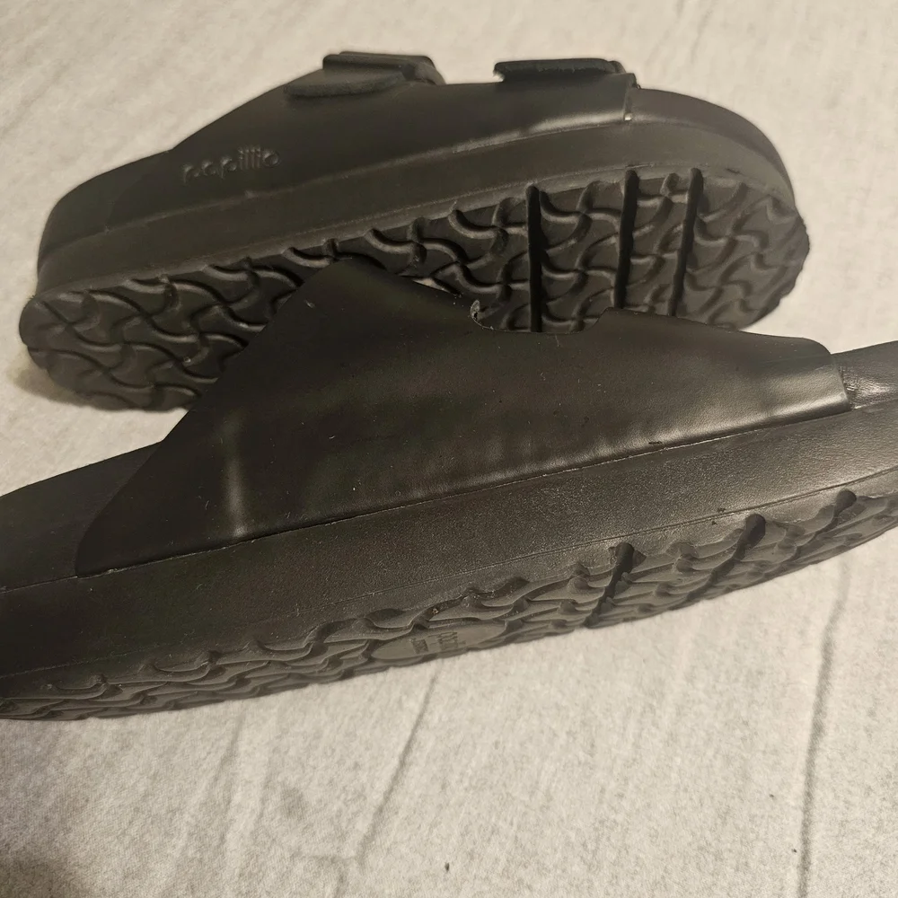 Black Women's Sandals - Picture 6 of 8